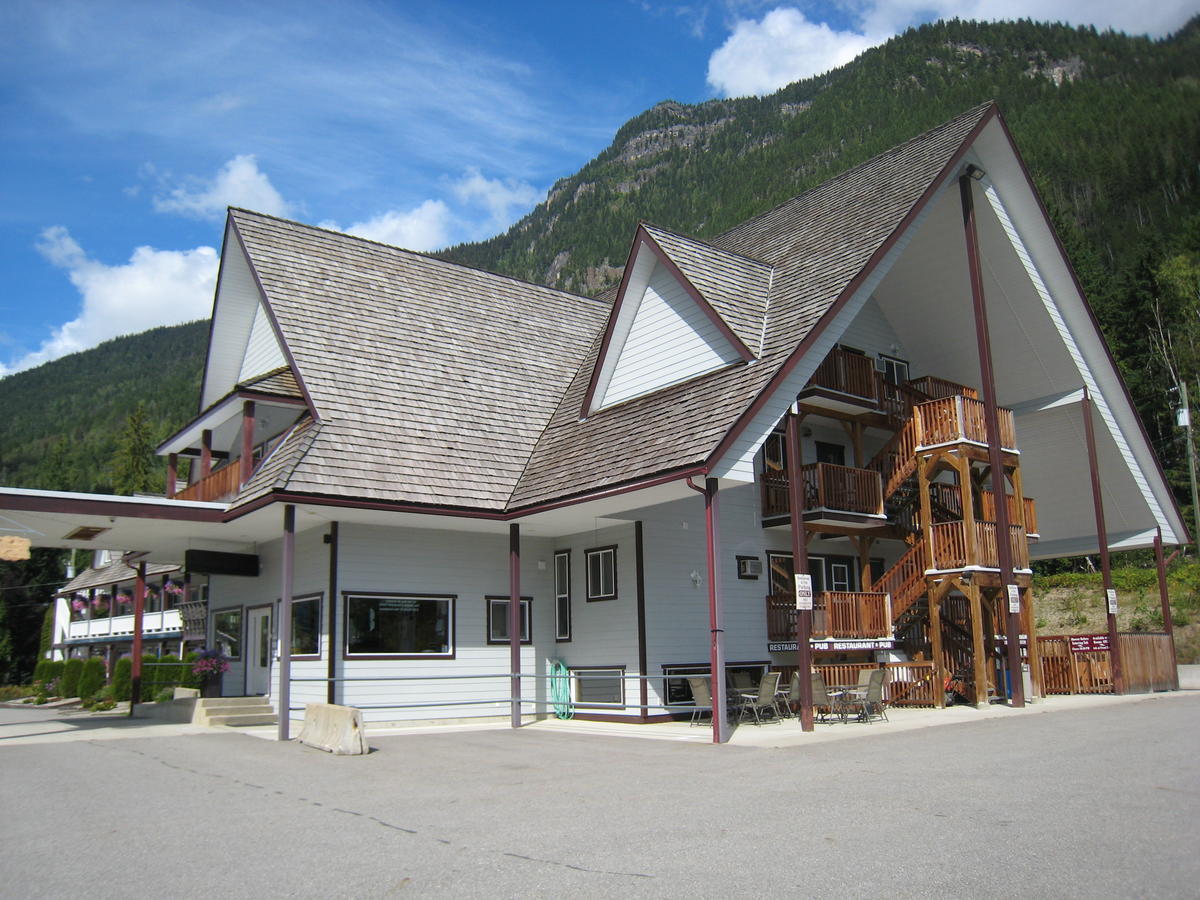 Peaks Lodge Revelstoke Extérieur photo